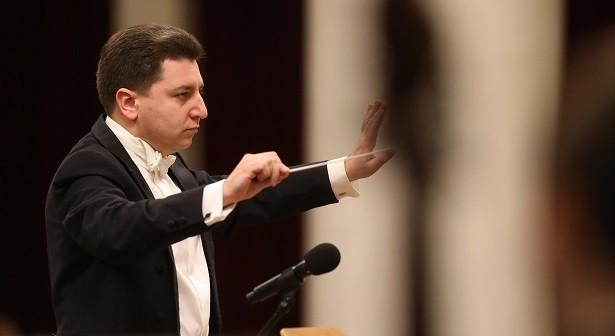 Хабаровский симфонический оркестр возглавит дирижёр из Питера
