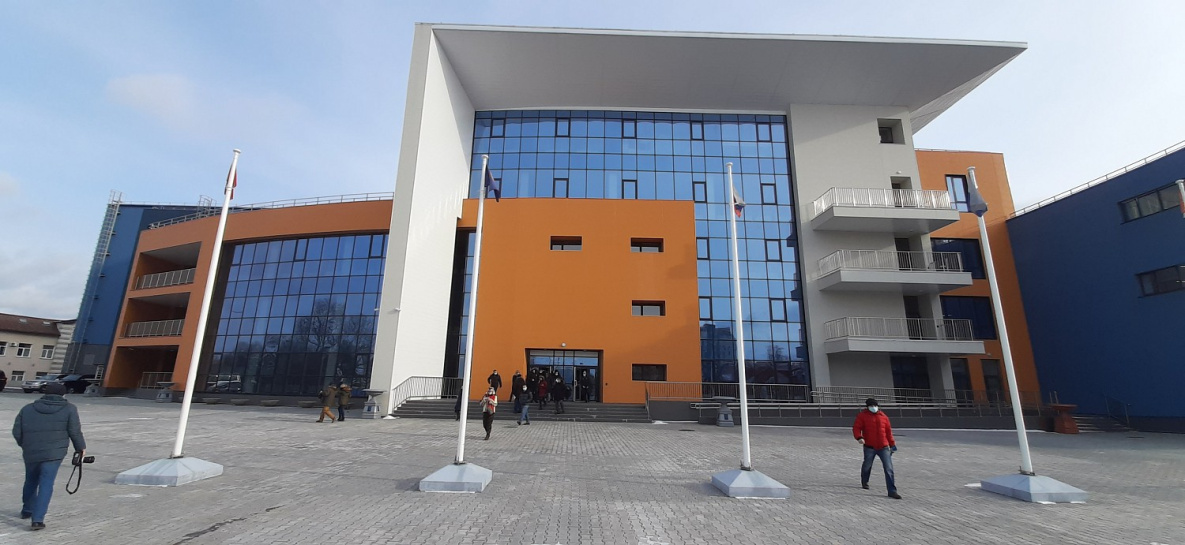 краевой дворец единоборств хабаровск. краевой дворец единоборств хабаровск. невесомость краевой центр единоборств в хабаровске. краевой дворец единоборств самбо в г хабаровске. краевой центр единоборств хабаровск.