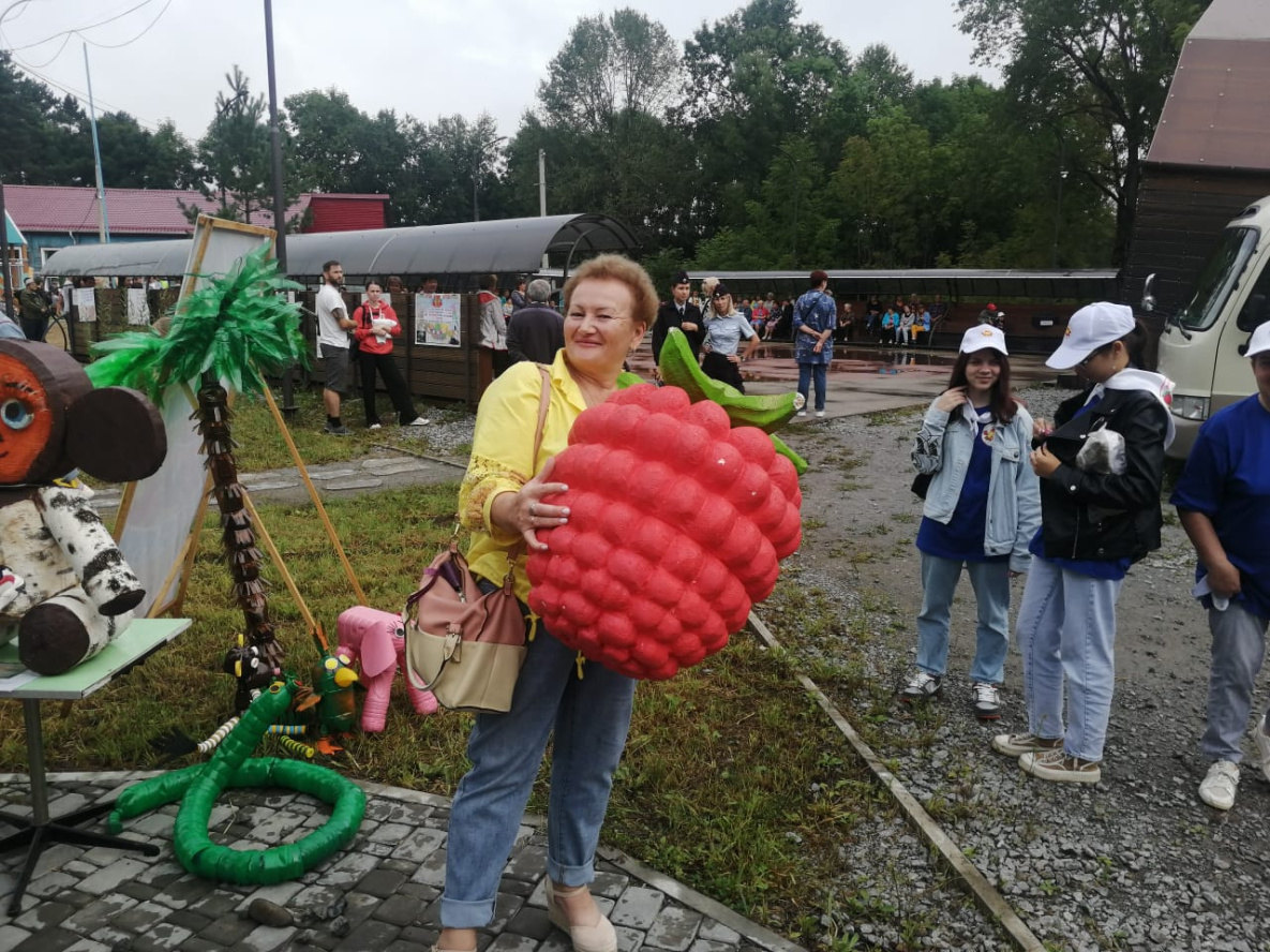 Сладости хабаровск. Фестиваль варенья Дормидонтовка. Фестиваль варенья как оформить в детском саду.