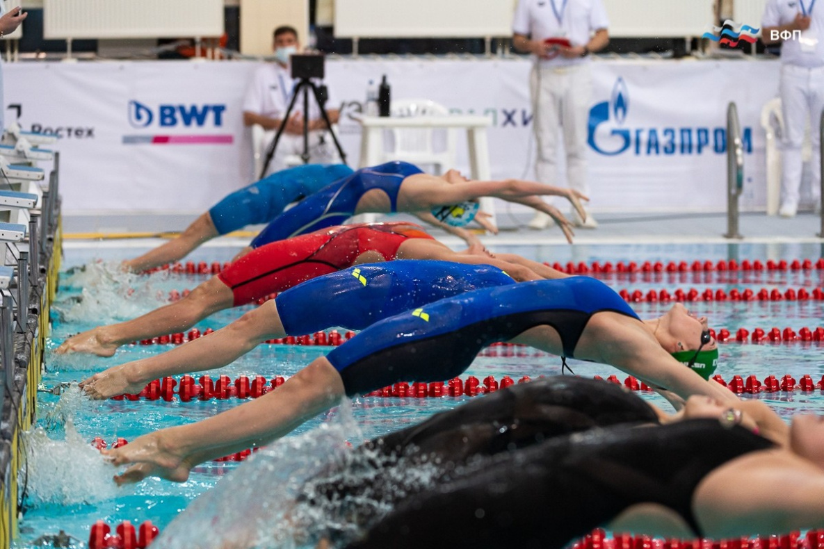 Три медали взяла сборная края на чемпионате России по плаванию