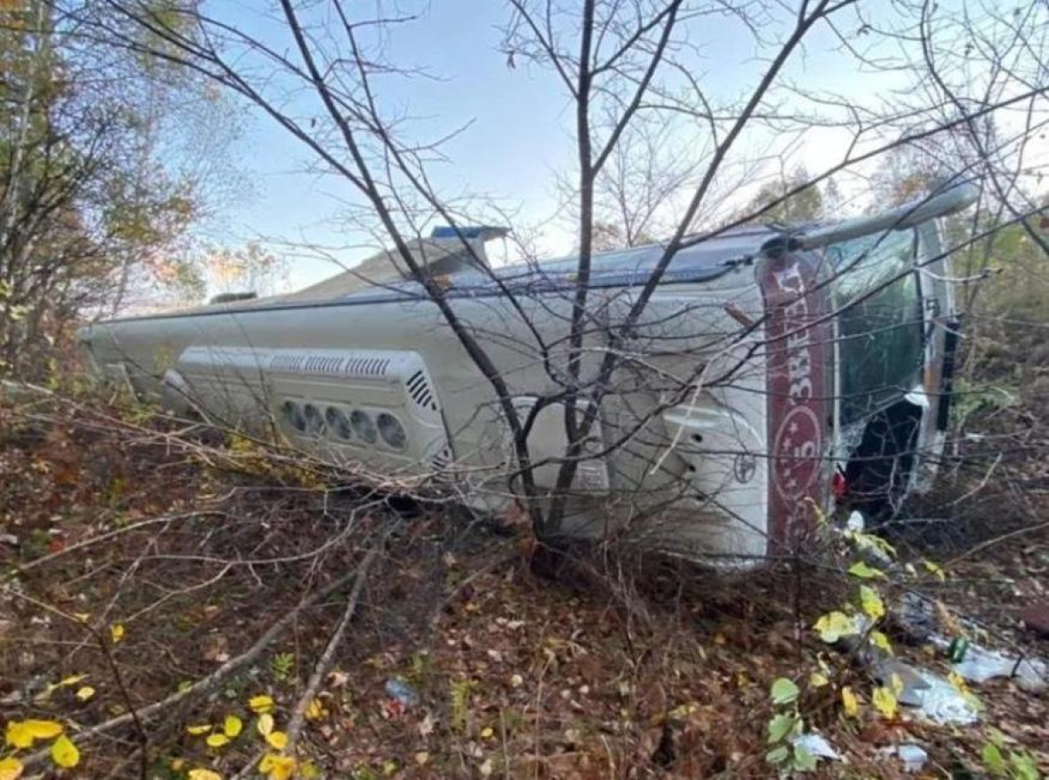 12 пассажиров пострадали в автобусной аварии на комсомольской трассе