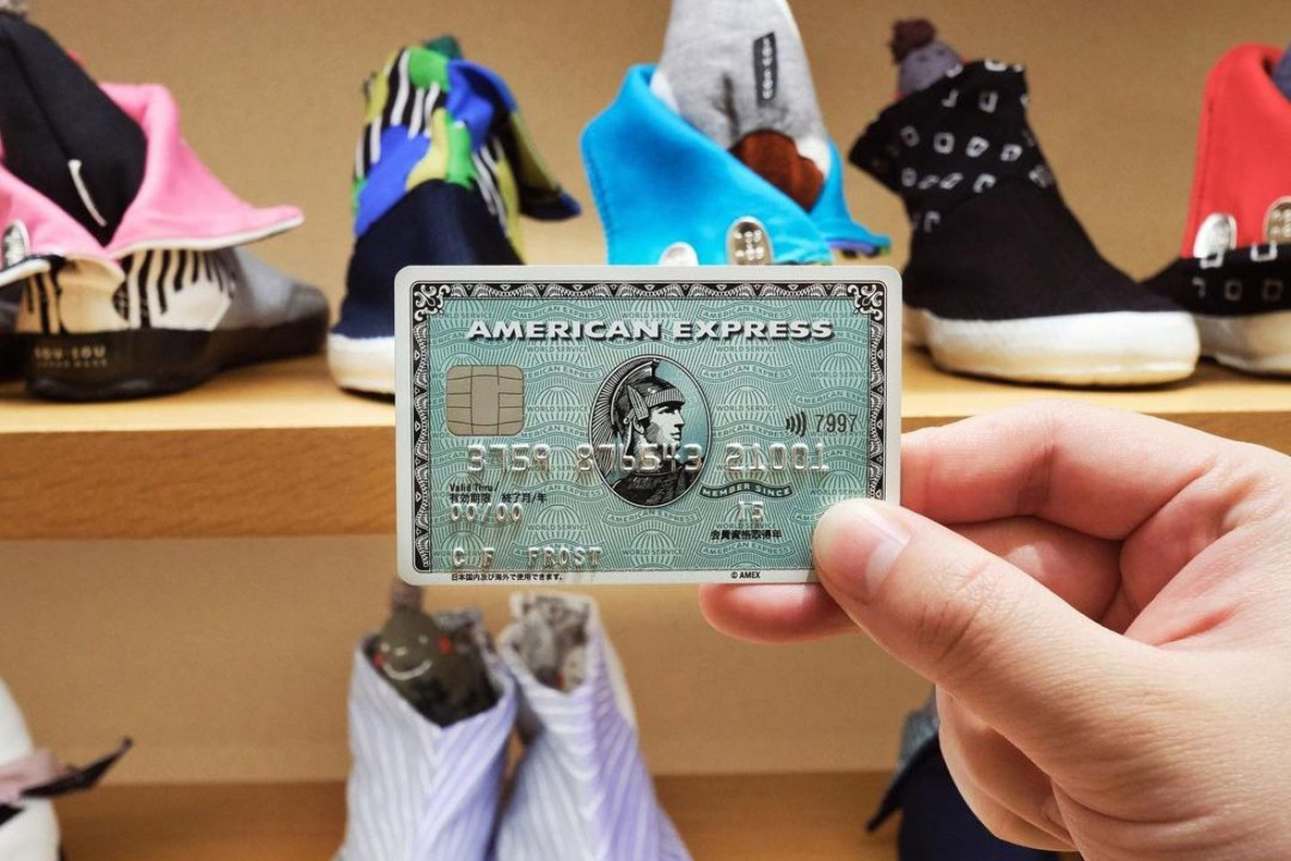 Сбербанк начал принимать карты American Express