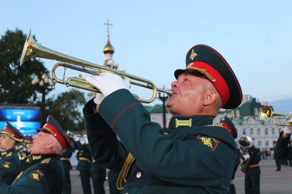 Оркестры ВВО записали видео в поддержку российских военных