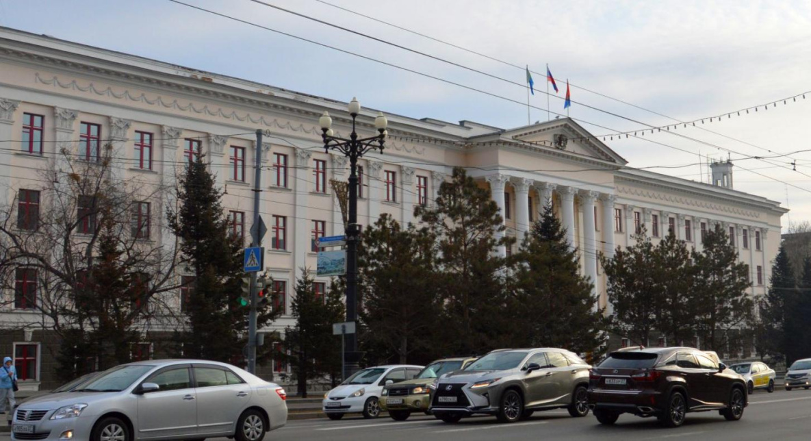Хабаровские депутаты просят силовиков проверить богатства заммэра
