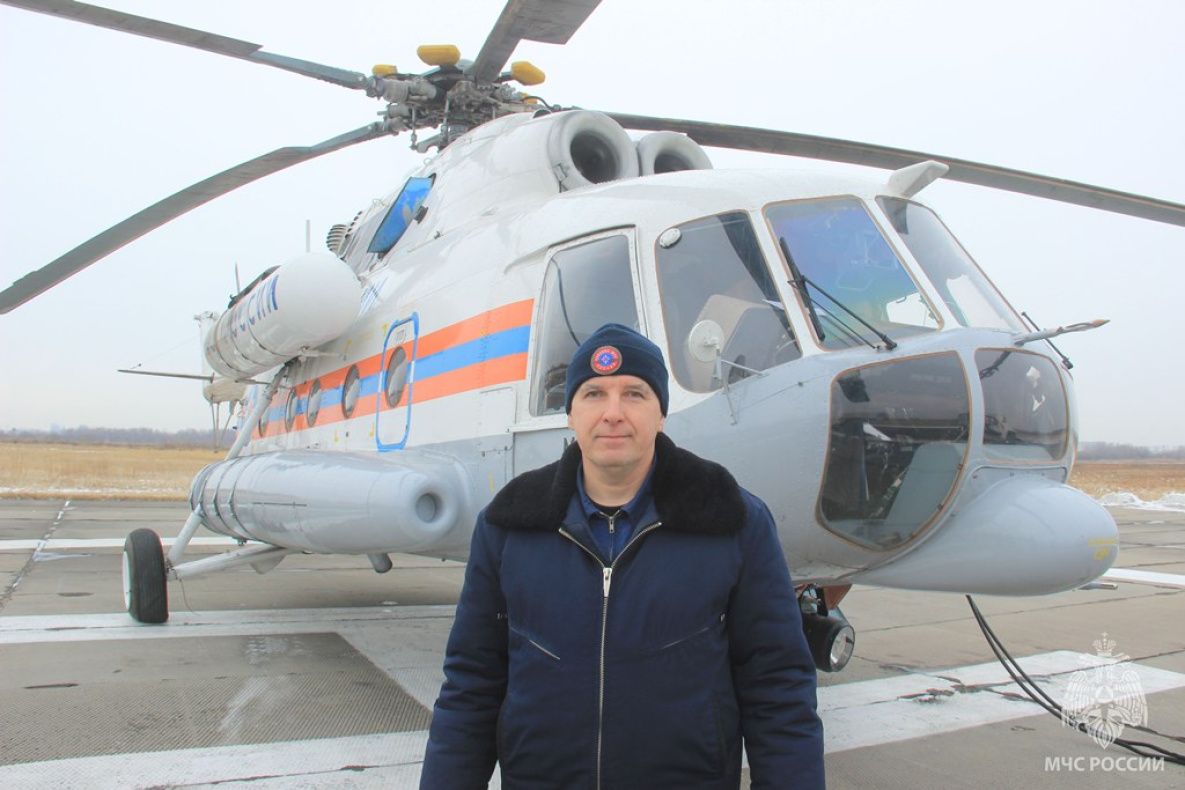 Хабаровчанин стал лучшим спасателем-вертолётчиком в России 