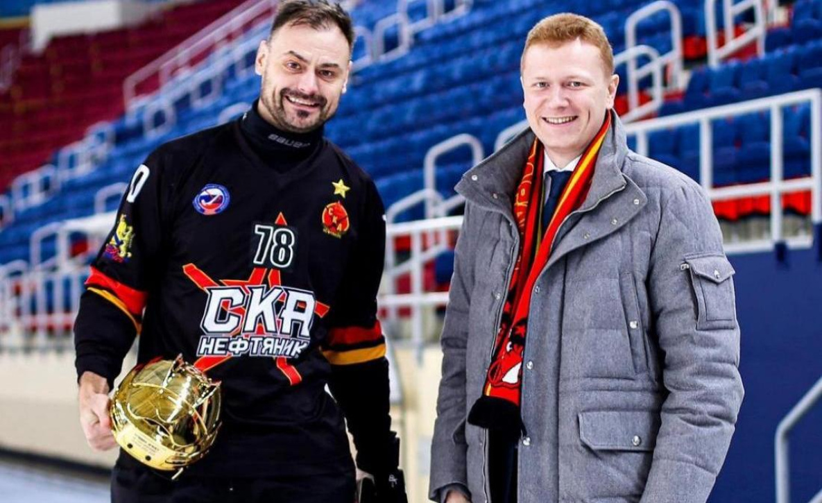 Форвард «СКА-Нефтяника» Павел Рязанцев награждён «Золотым шлемом» 