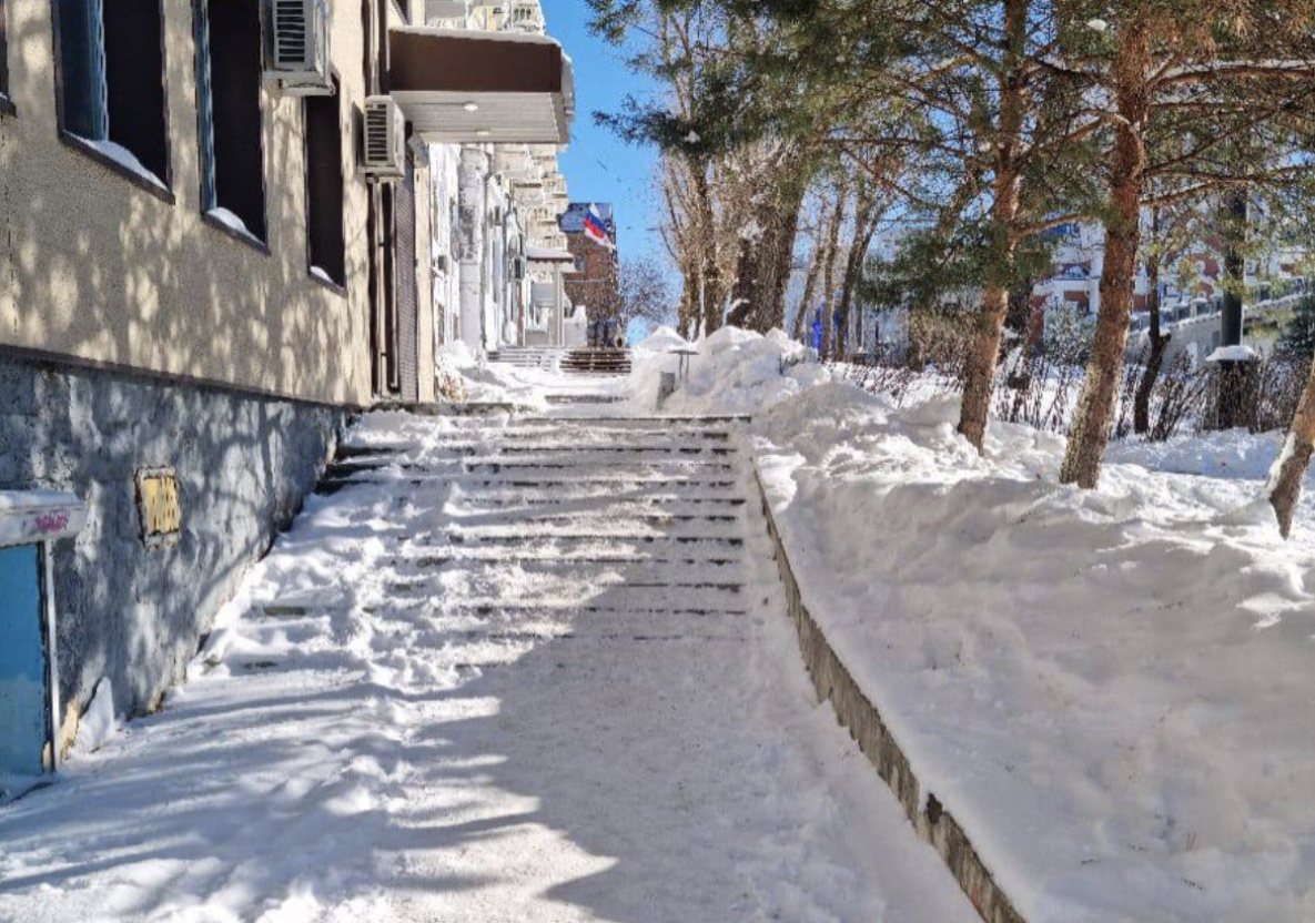 Более 100 нарушений по качеству уборки снега выявила хабаровская прокуратура