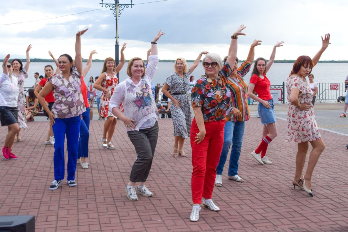 Флешмобом в стиле бачаты отметят День физкультурника в Хабаровске 